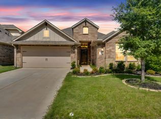 944 Crockett St, Aubrey, TX 76227