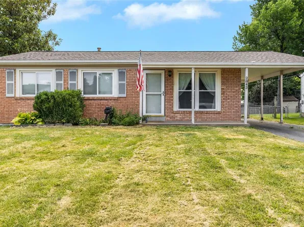 2843 Laurel View Ln, Maryland Heights, MO 63043