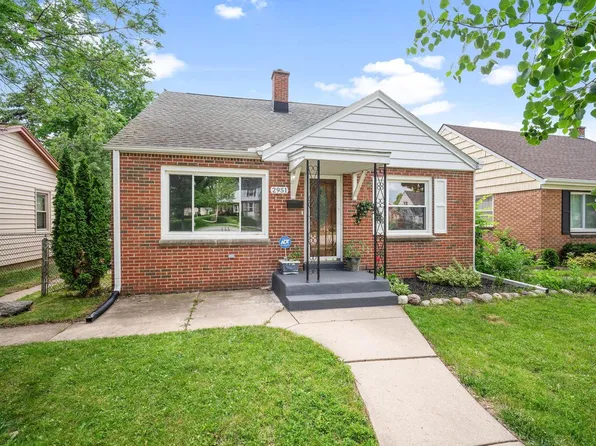 2951 N 89th STREET, Milwaukee, WI 53222