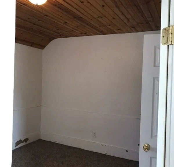 744 W Main St #1/2 — Photo 11
