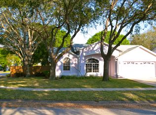 12081 68th St, Largo, FL 33773