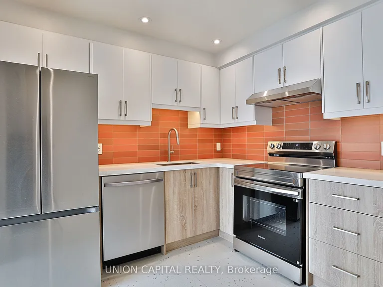 612 Gerrard St E #2 — Photo 5