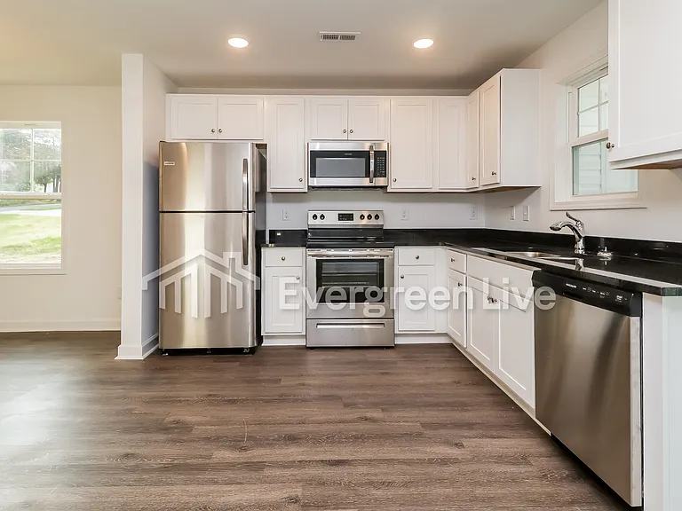 147 Arizona Pl NW — Photo 8