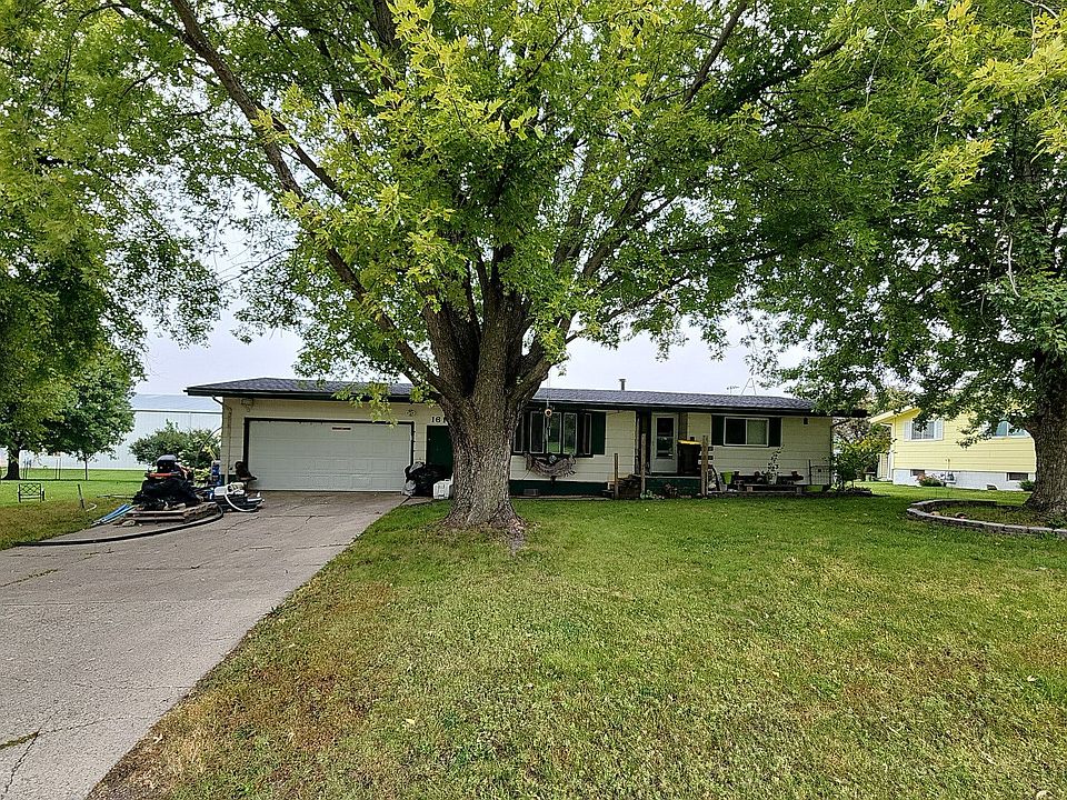 1st image of 1616 N Prairie Ave