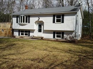 137 Stebbins Rd, Sanford, ME 04073
