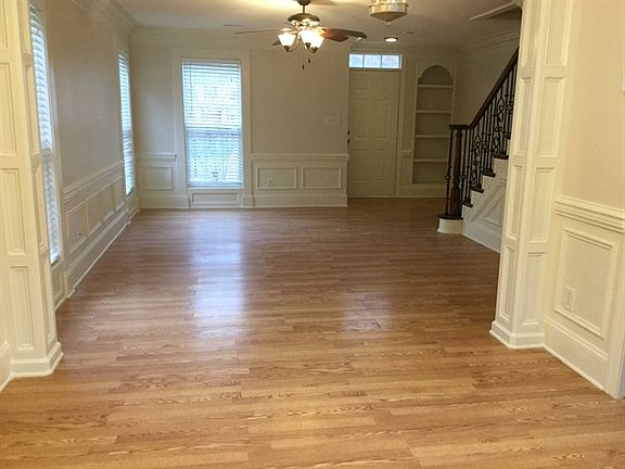 4th image of 9604 Green Apple Dr