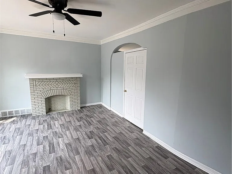 233 Laird Ave #2 — Photo 11