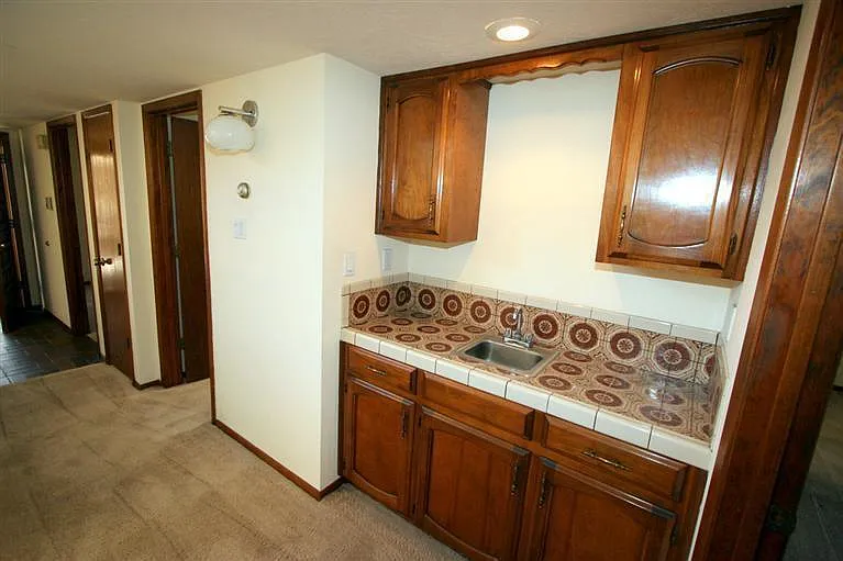 830 Live Oak Rd NE #E — Photo 8