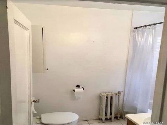 5th image of 4204 205th St #1
