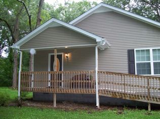 906 Parks St, Manchester, TN 37355