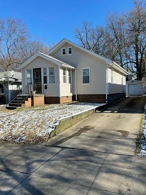Building Photo - 665 Sanford Ave