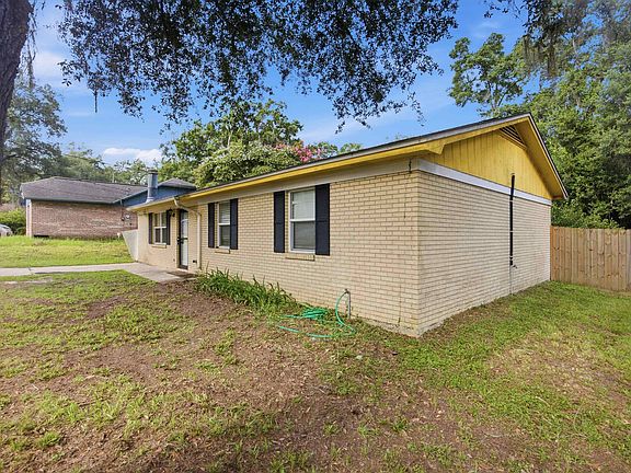 2nd image of 4020 Elder Ln