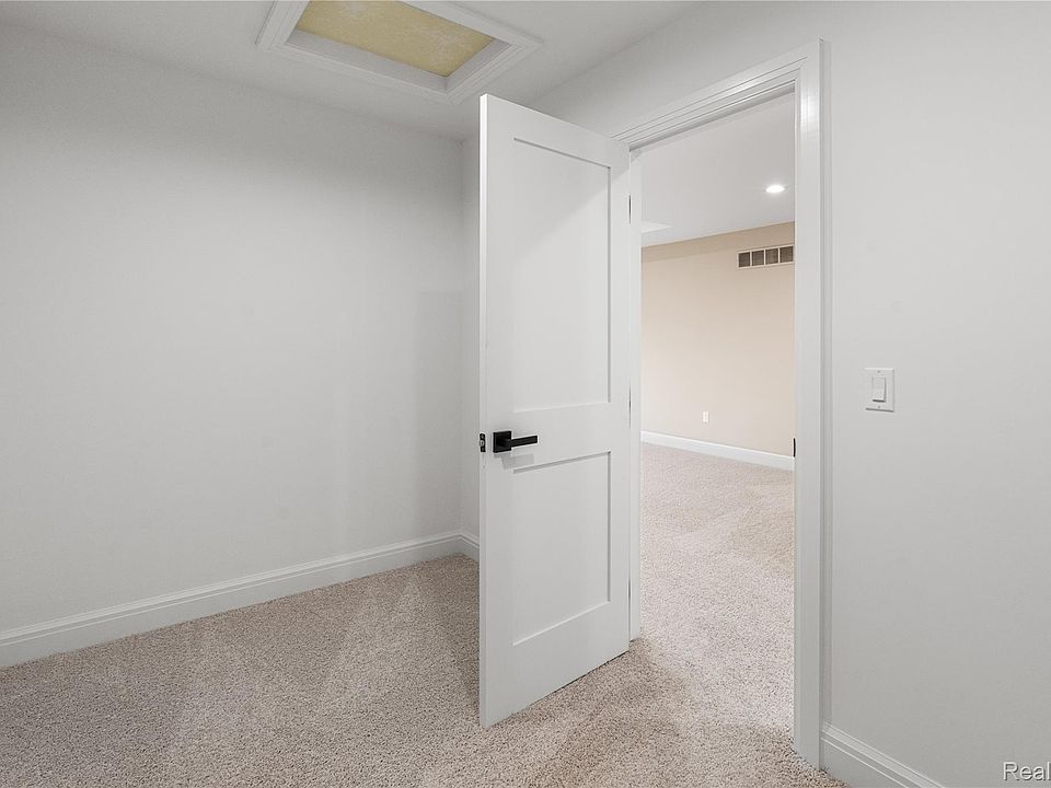 1356 Masters Dr, photo 30