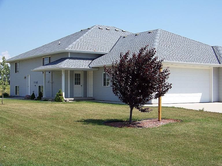 1st image of 925 Northwood Dr
