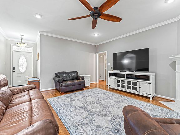 4th image of 38347 Ibis Ave