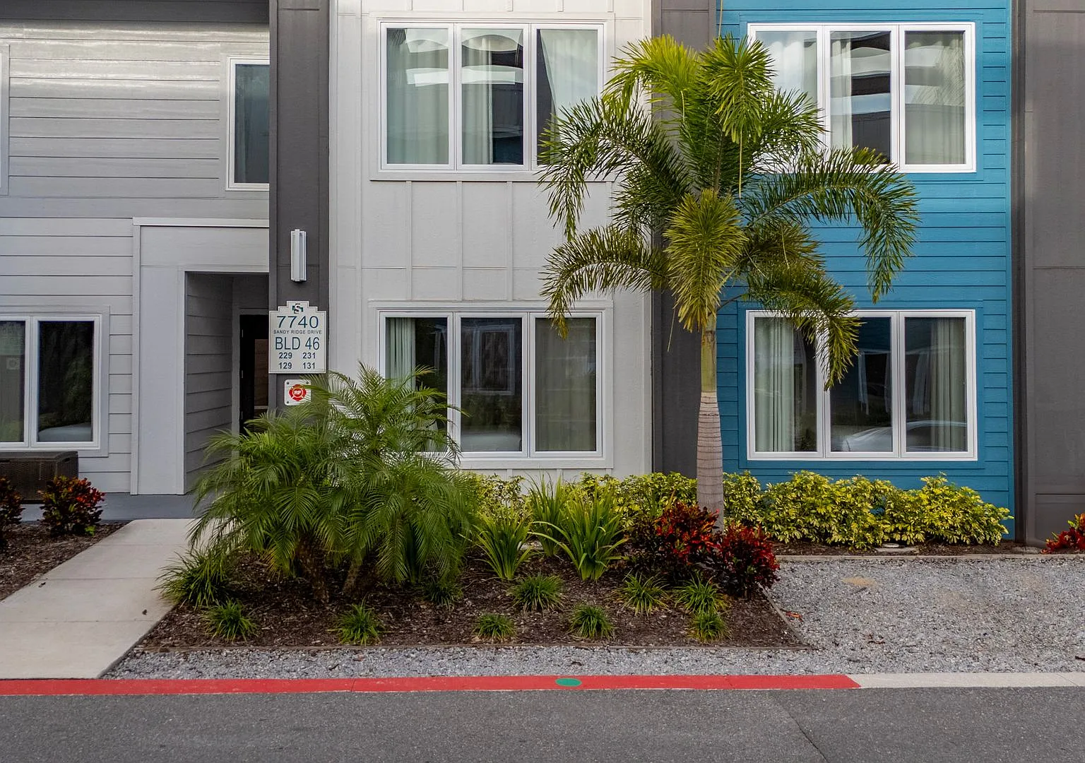 Orlando Beautiful Fully Furnished 3/3 1st-Floor Condo Resort — Photo 2