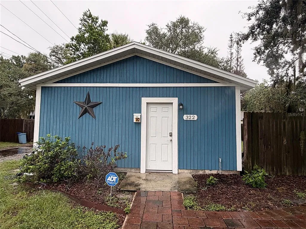 2 bed, 1.0 bath, 560 sqft, $1,550 — Photo 1