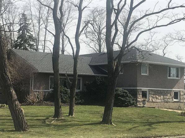 13 Westland Dr