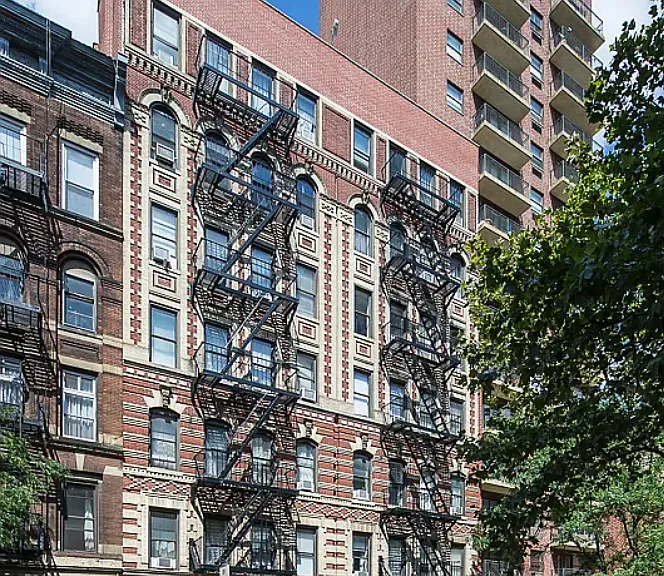 221 E 85th St #21 — Photo 6