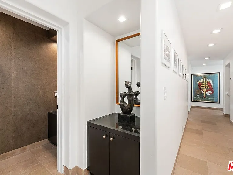 25302 Malibu Rd — Photo 20
