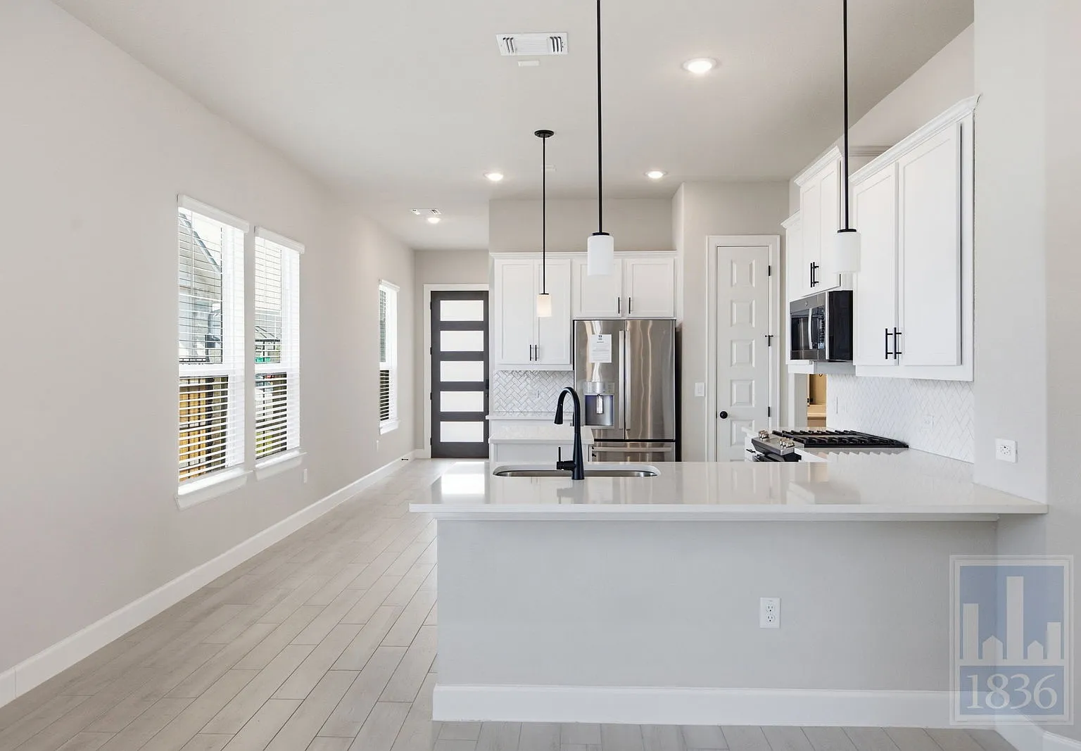 3 bed, 2.0 bath, 1714 sqft, $2,250 — Photo 3