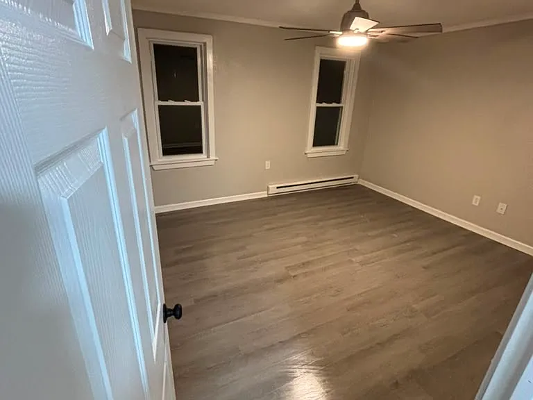300-302 N Bromley Ave #304 — Photo 8