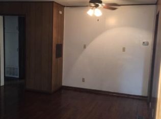 706 Chestnut Ave, Blackwell, OK 74631