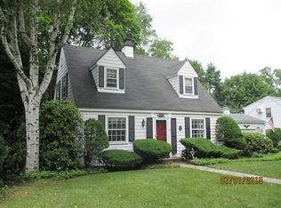 23 Pine Hill Cir, Wakefield, MA 01880