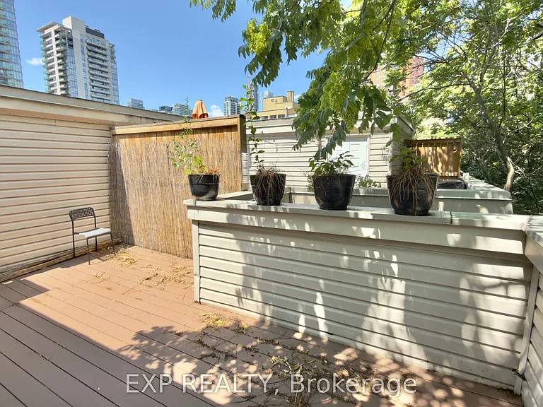 415 Jarvis St #397 — Photo 21