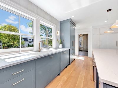 8-8B Milk St #1, Newburyport, MA, 01950