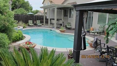2nd image of 456 Knowlton Ct
