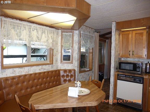 3rd image of 5404 NE 121st Ave Unit 58