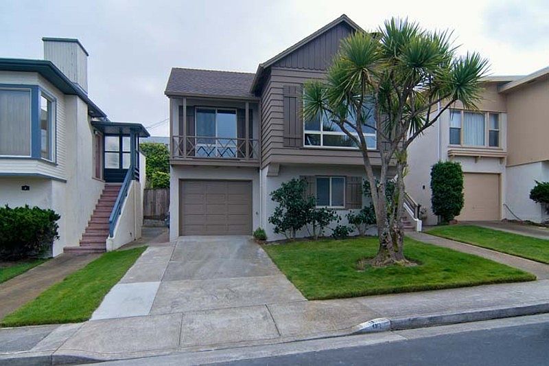1st image of 9 Creston Ave