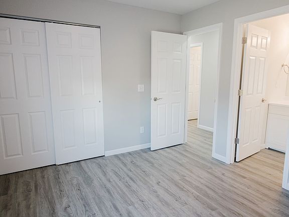 4th image of 202 Hudson Dr #D
