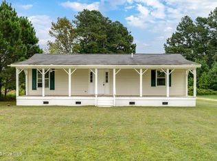 293 Willie Hatcher Rd, Chinquapin, NC 28521