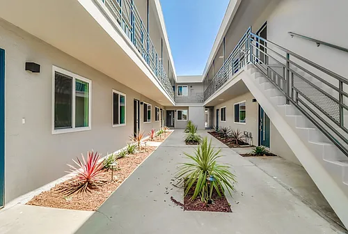Welcome to your ideal rental in the charming community of Imperial Beach! Photo 1