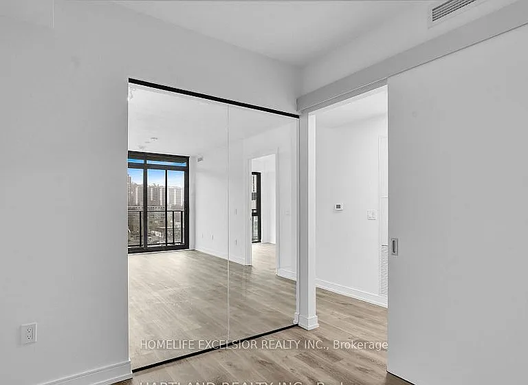 1 Jarvis St #806 — Photo 22