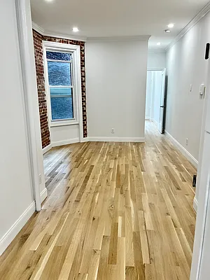 Rented by Bank Neary | media 95