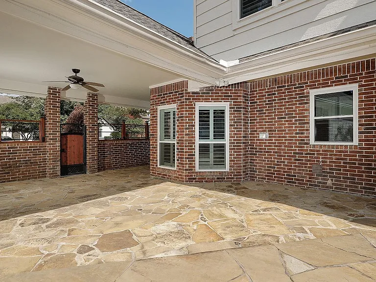 2 Silverstrand Pl — Photo 32