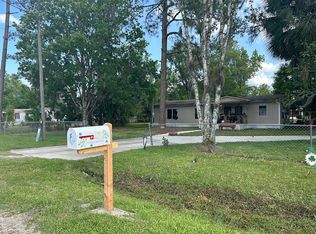 113 Edgewater Rd, Satsuma, FL 32189