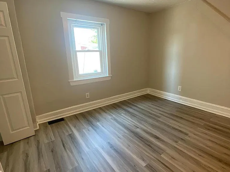 535 E Lafayette St #1 — Photo 3
