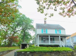 88 Lakeside St, Springfield, MA 01109