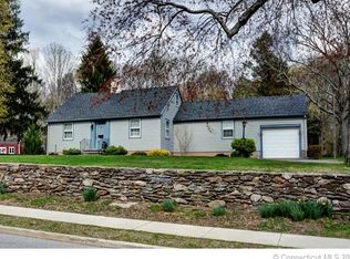 10 Maple St, East Hampton, CT 06424