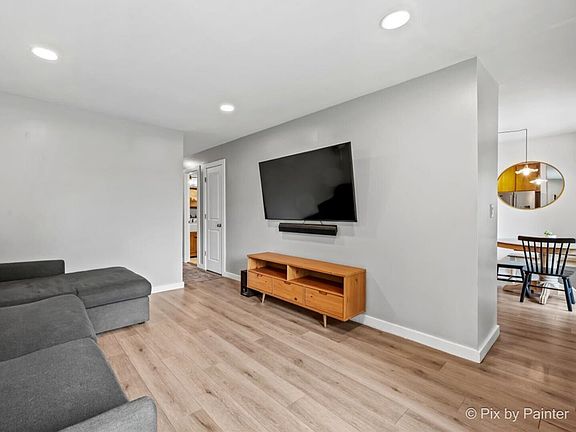 5th image of 1112 Brentwood Dr