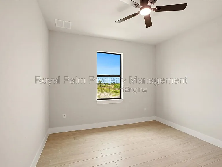 2616 NW 9th Ave — Photo 19