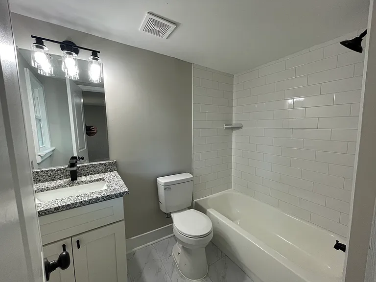 3615 Stockton St #4 — Photo 9