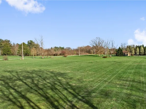 Slope Hill Rd, Mount Pleasant, PA 15666