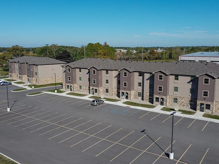 Crossroads Place Apartments — Photo 73