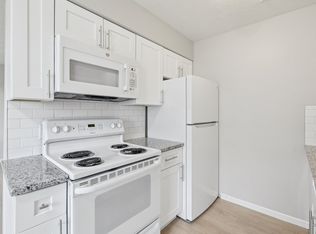 8005 S 48th Ave, Omaha, NE 68157