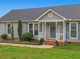 448 Timberview Ln, Simpsonville, SC 29681